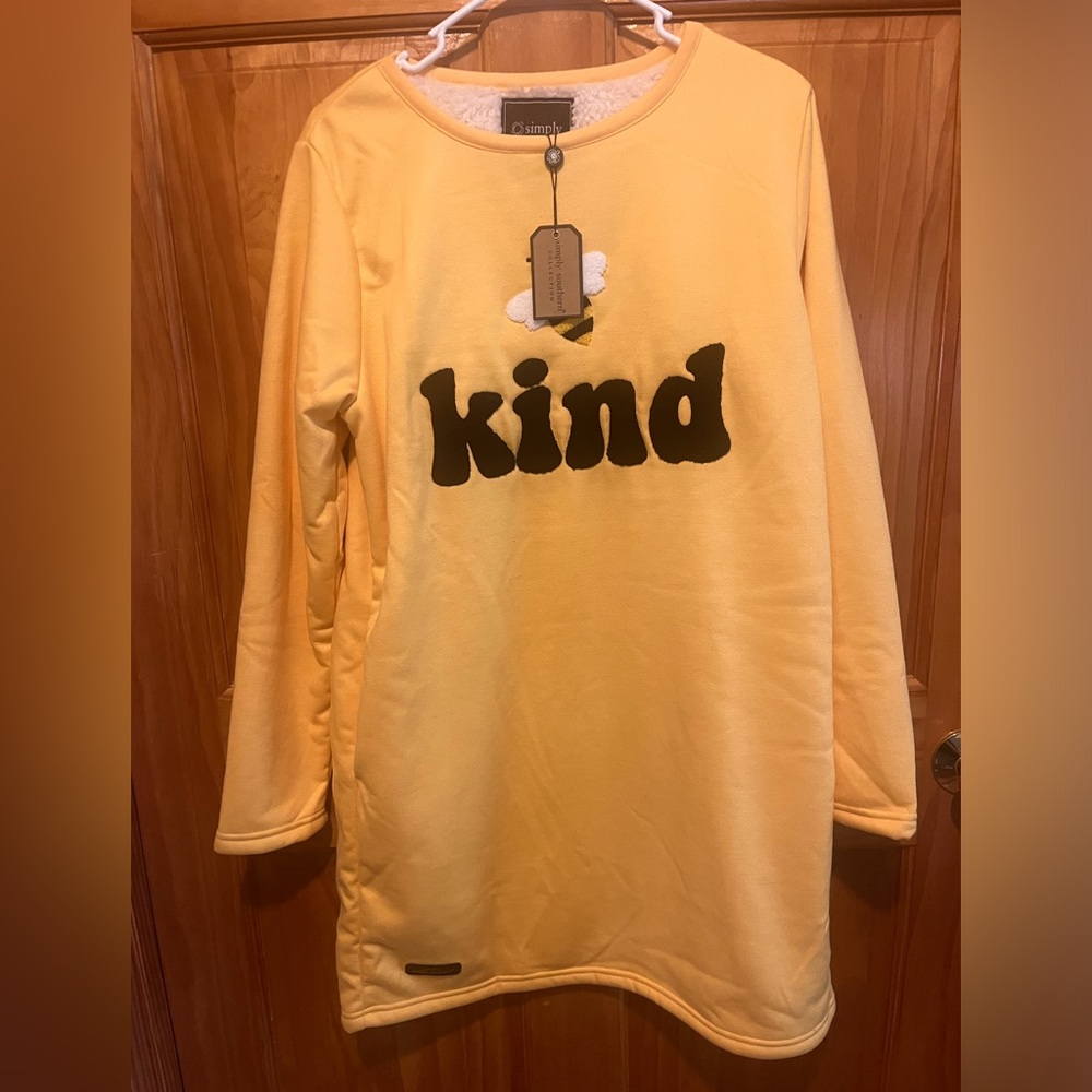 NWT Simply Southern Bee Kind Sherpa sleepwear size Medium